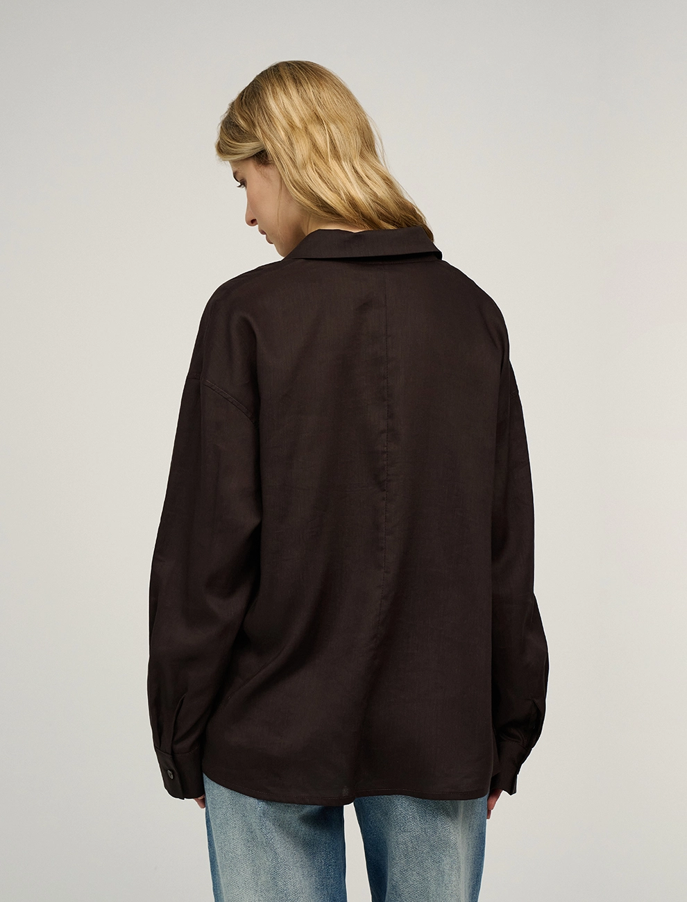 Коричневая блузка с воротником из крапивы фото 7