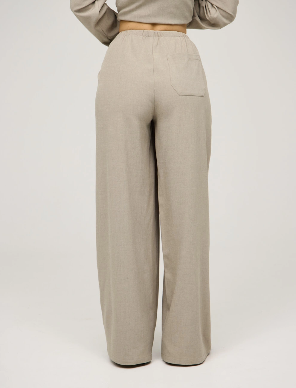 Базовые бежевые брюки из хлопка фото 5