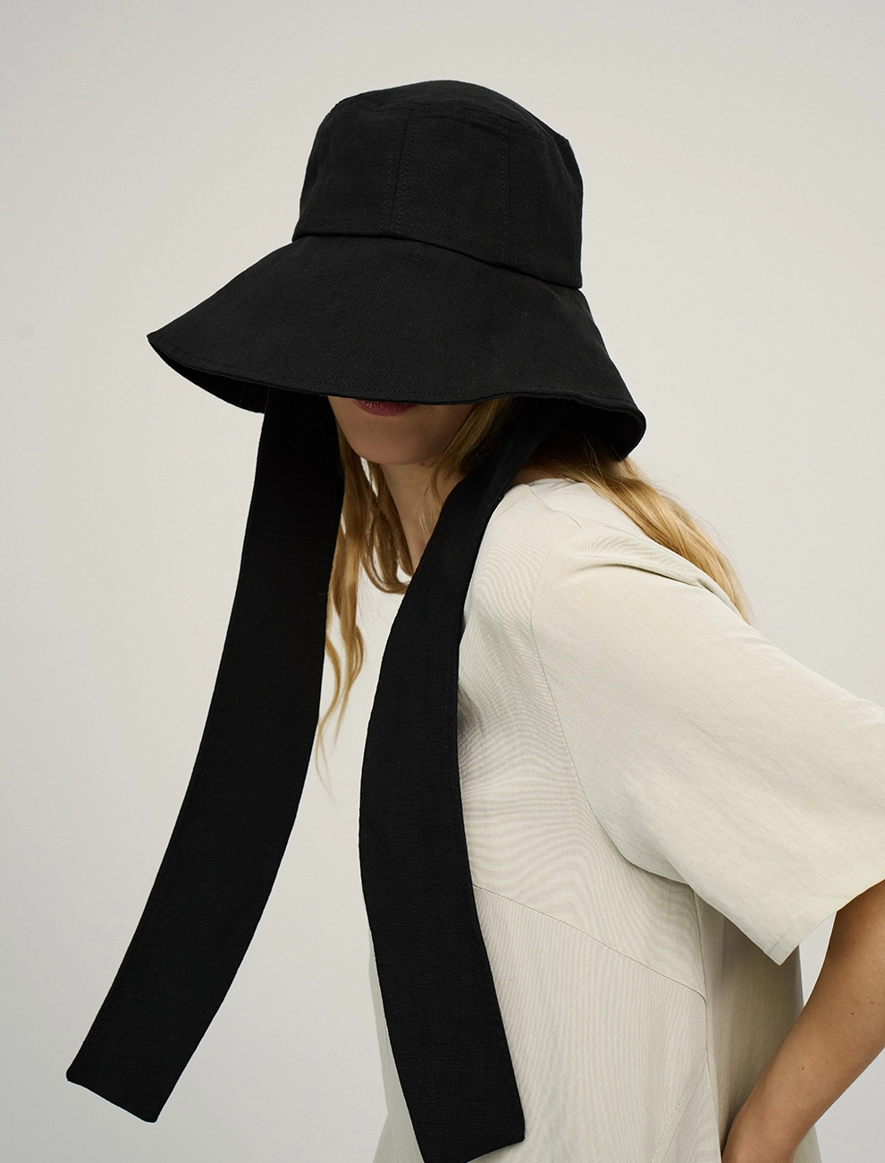 Черная панама с широкими полями фото 5