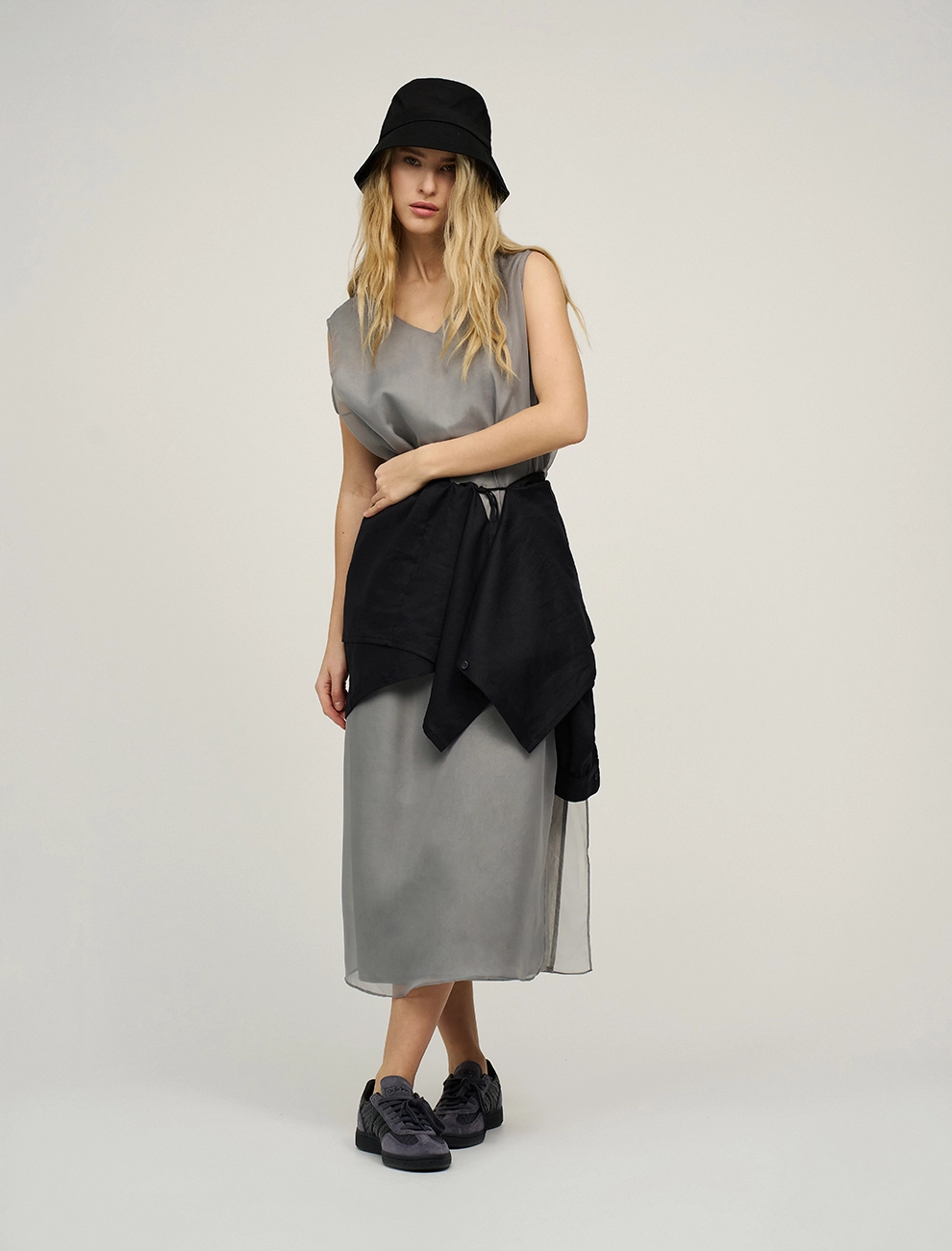 Черная панама с завязками сзади фото 3